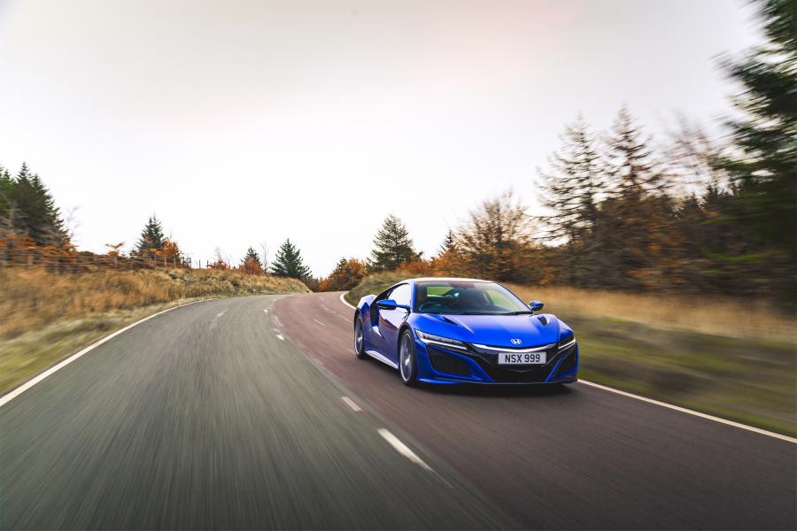  Honda NSX 2016 года  (UK) (фото 18 из 120)